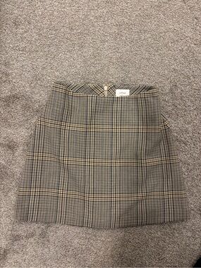 Wilfred Checked Mini Skirt in Beige, Black and Tan
